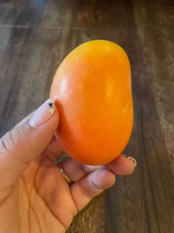 Mini mango 2